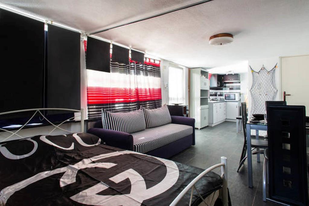 Wavedance Accommodation Salamís Exteriér fotografie