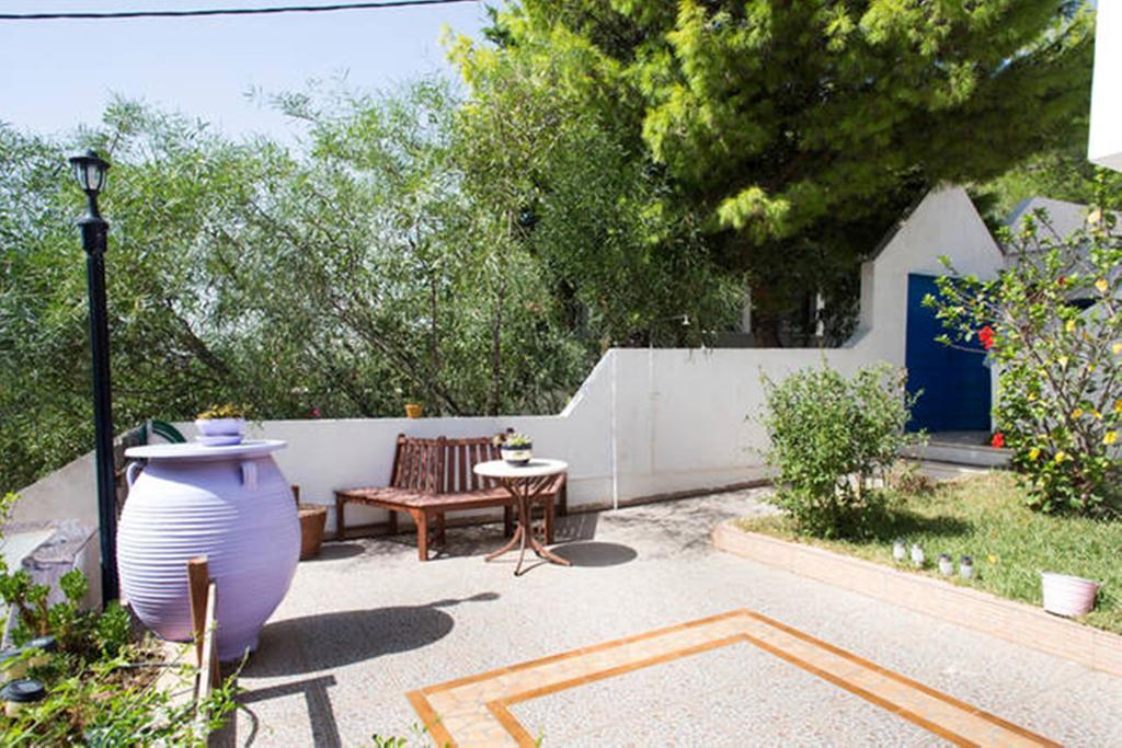 Wavedance Accommodation Salamís Exteriér fotografie
