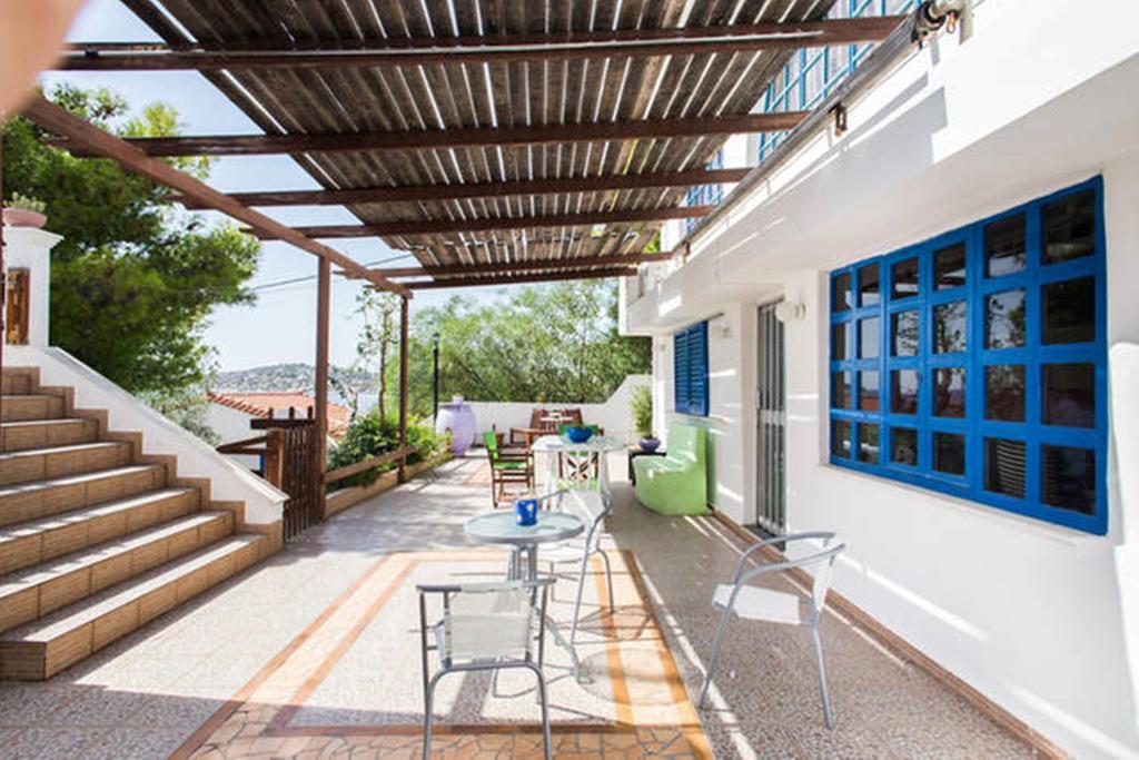 Wavedance Accommodation Salamís Exteriér fotografie