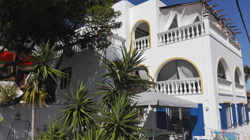 Wavedance Accommodation Salamís Exteriér fotografie